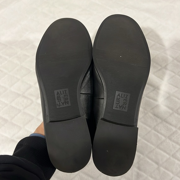 Naturalizer Loafers - Picture 4 of 6